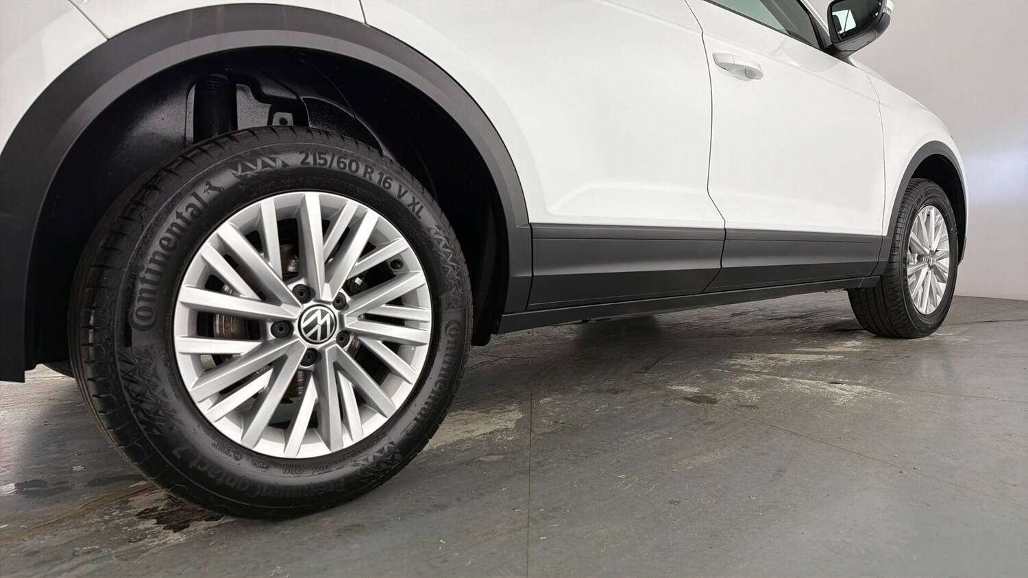 Used Volkswagen T-Roc 2022 for sale - 77755547: Photo 25