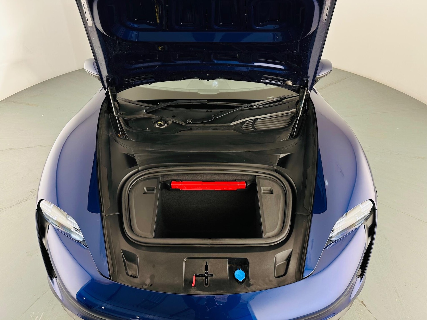 Used Porsche Taycan 2021 for sale - 77995010: Photo 37