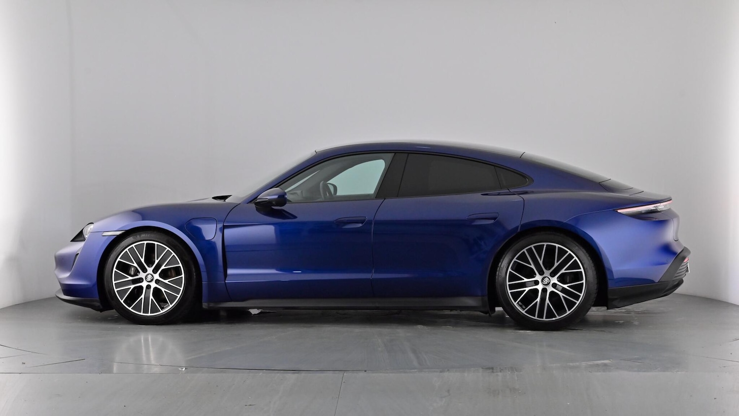 Used Porsche Taycan 2021 for sale - 77995010: Photo 63