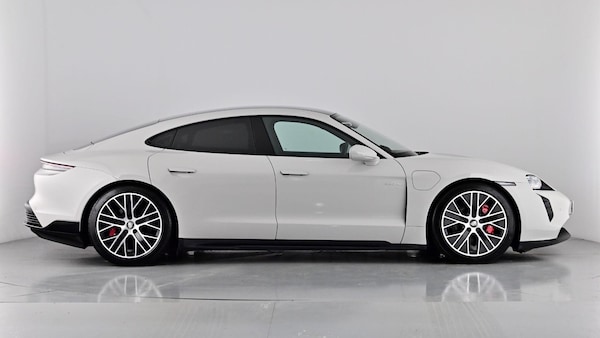 Used Porsche Taycan 2022 for sale - 76217060: Photo 2