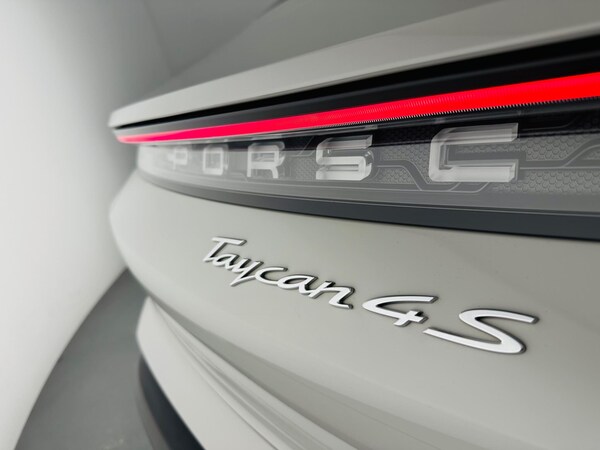 Used Porsche Taycan 2022 for sale - 76217060: Photo 39