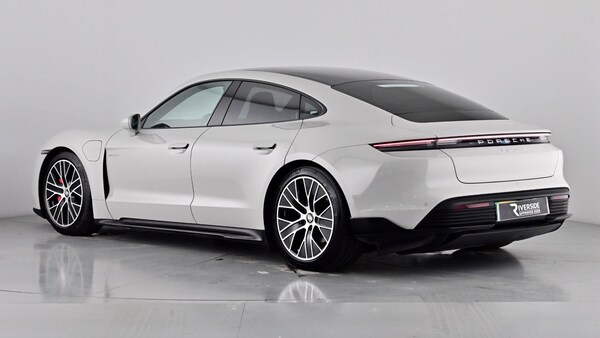 Used Porsche Taycan 2022 for sale - 76217060: Photo 4