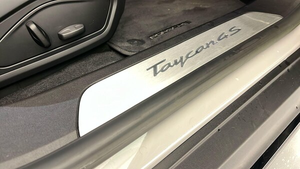 Used Porsche Taycan 2022 for sale - 76217060: Photo 54