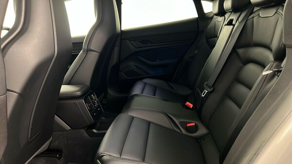 Used Porsche Taycan 2022 for sale - 76217060: Photo 7
