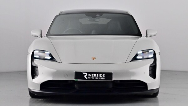 Used Porsche Taycan 2022 for sale - 76217060: Photo 8