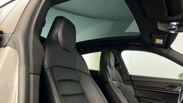 Used Porsche Taycan 2022 for sale - 76217060: Photo 9
