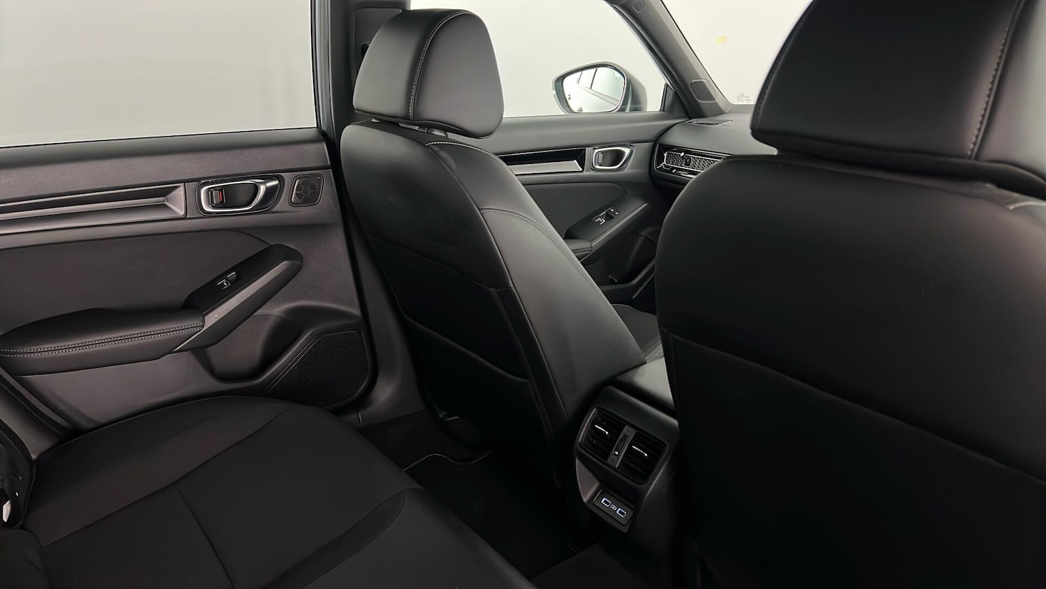 Used Honda Civic 2023 for sale - 77158021: Photo 30