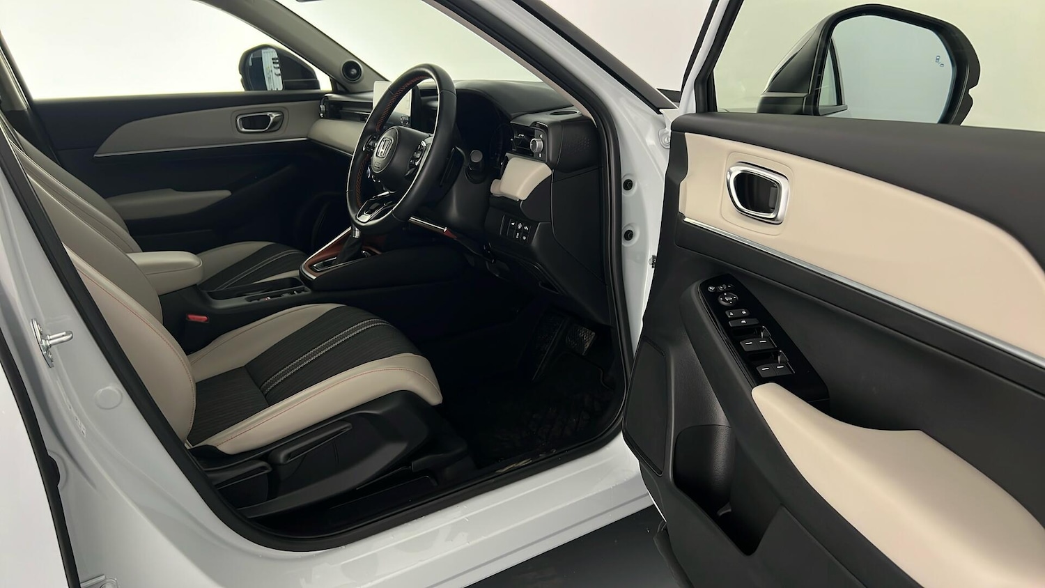 Used Honda HR-V 2025 for sale - 76704418: Photo 15