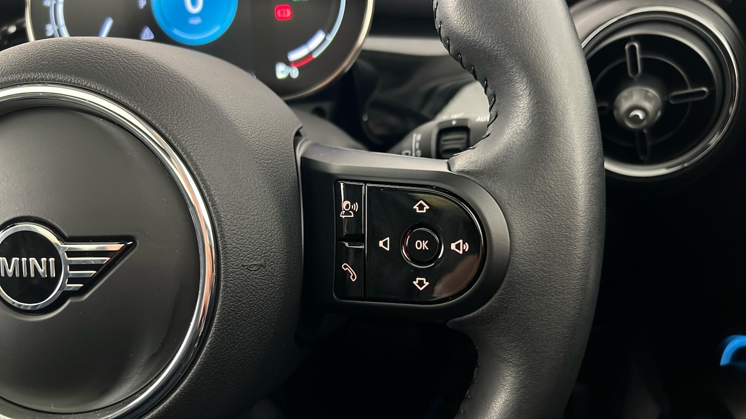 Used MINI Hatch 2023 for sale - 76614861: Photo 18