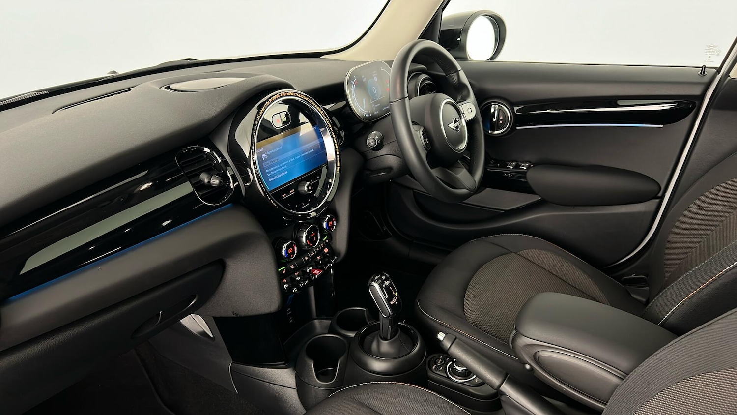 Used MINI Hatch 2023 for sale - 76614861: Photo 8