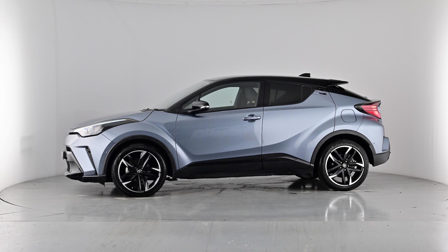 Used Toyota C-HR 2022 for sale - 76328073: Photo 50