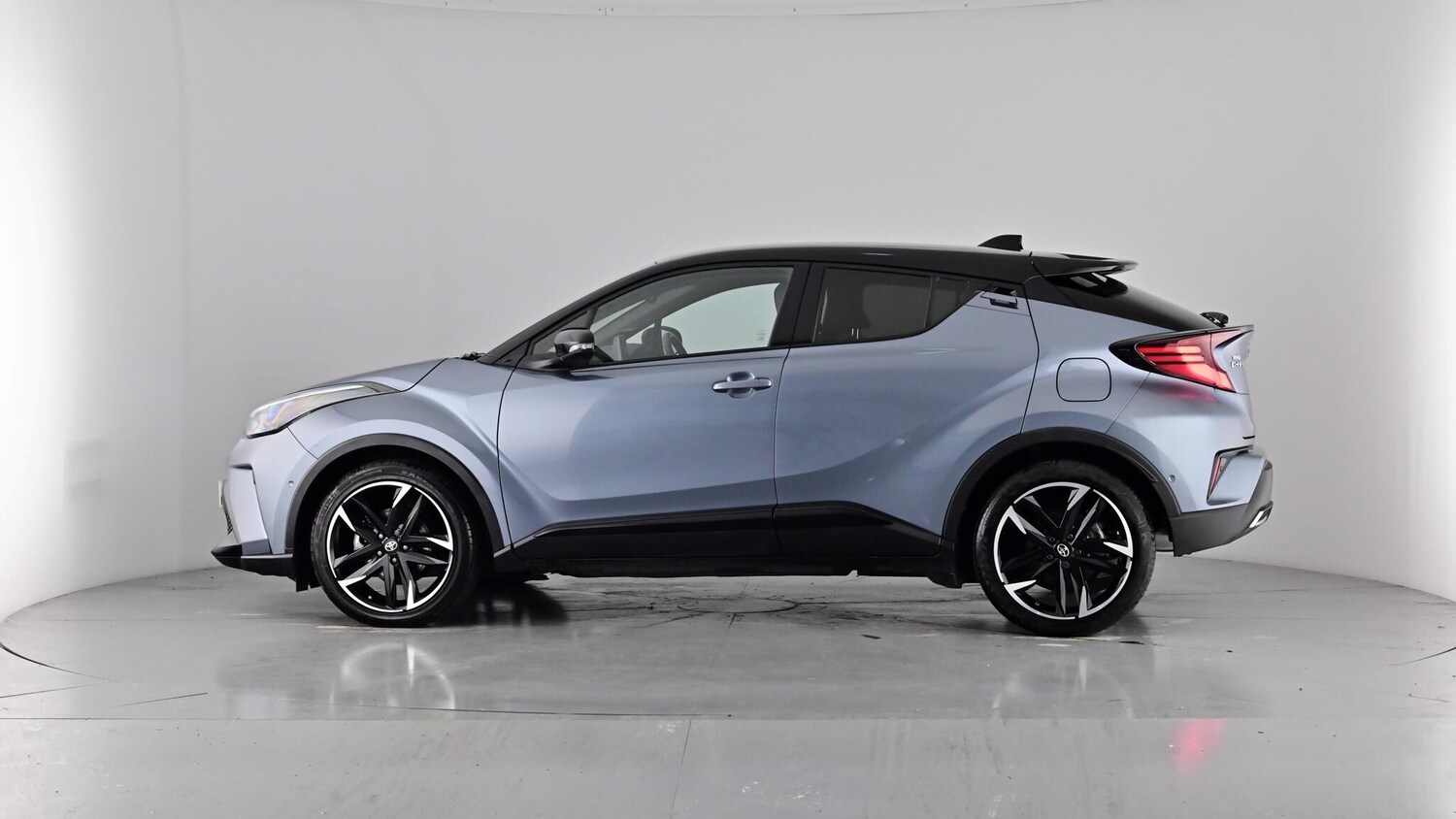 Used Toyota C-HR 2022 for sale - 76328073: Photo 52