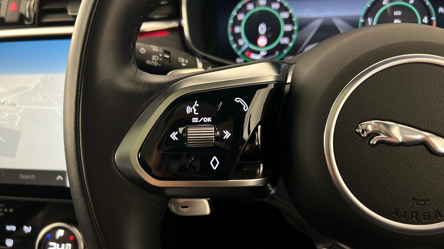 Used Jaguar F-Pace 2024 for sale - 76494073: Photo 17