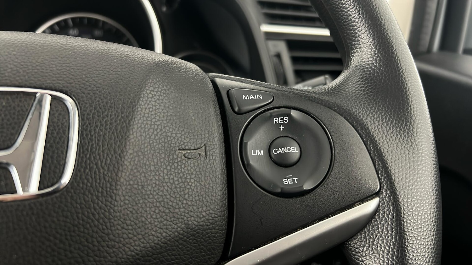 Used Honda Jazz 2016 for sale - 77339444: Photo 18