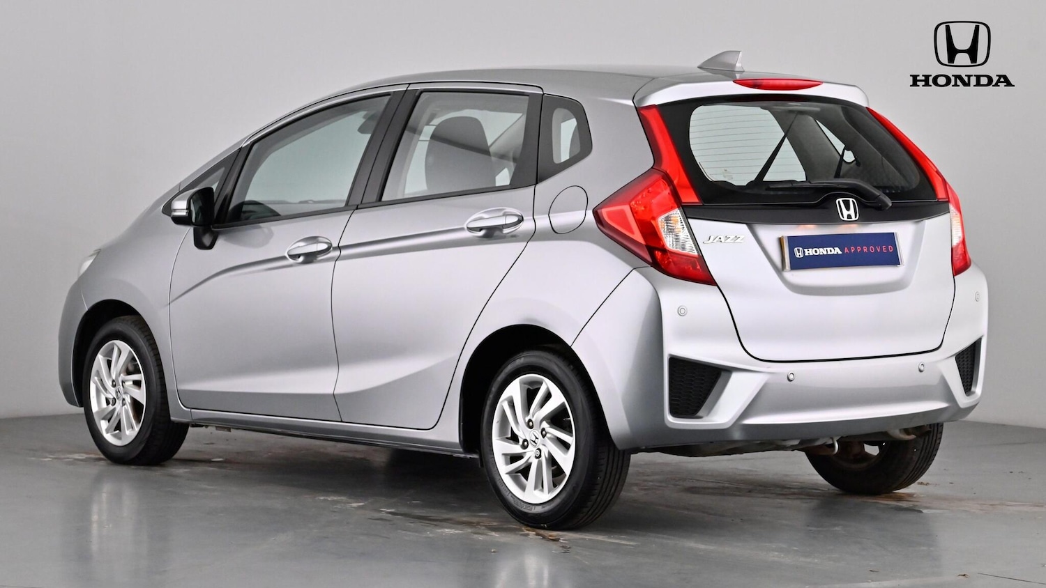 Used Honda Jazz 2016 for sale - 77339444: Photo 2