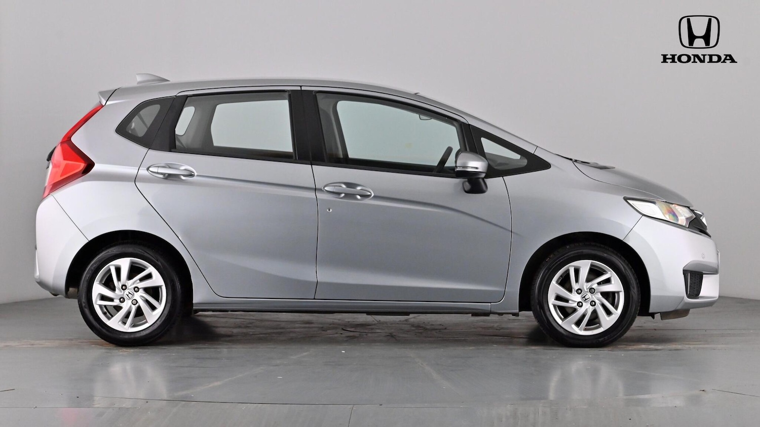 Used Honda Jazz 2016 for sale - 77339444: Photo 3