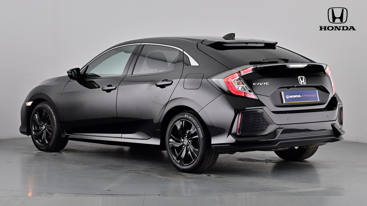 Used Honda Civic 2019 for sale - 77122613: Photo 2