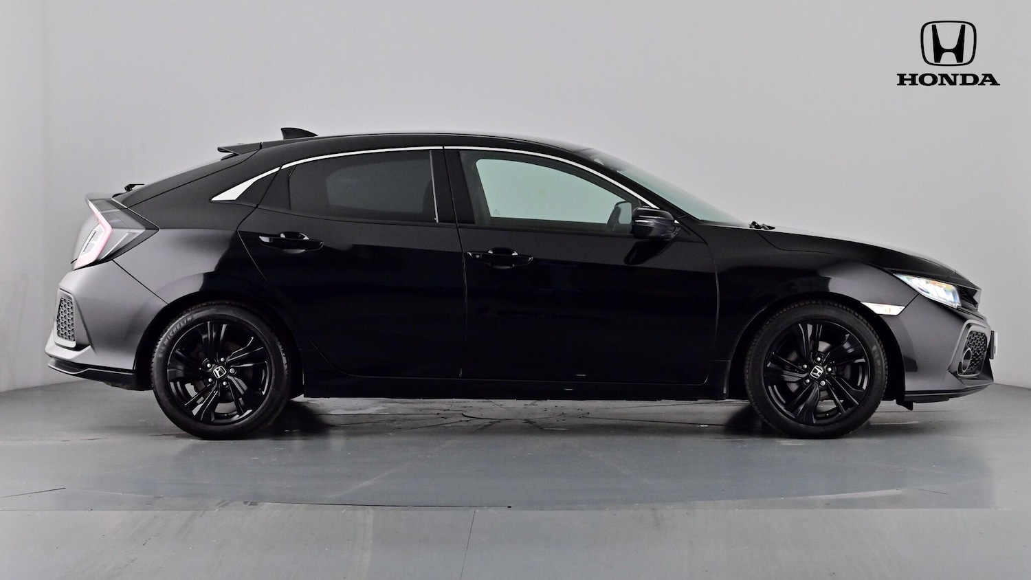 Used Honda Civic 2019 for sale - 77122613: Photo 3