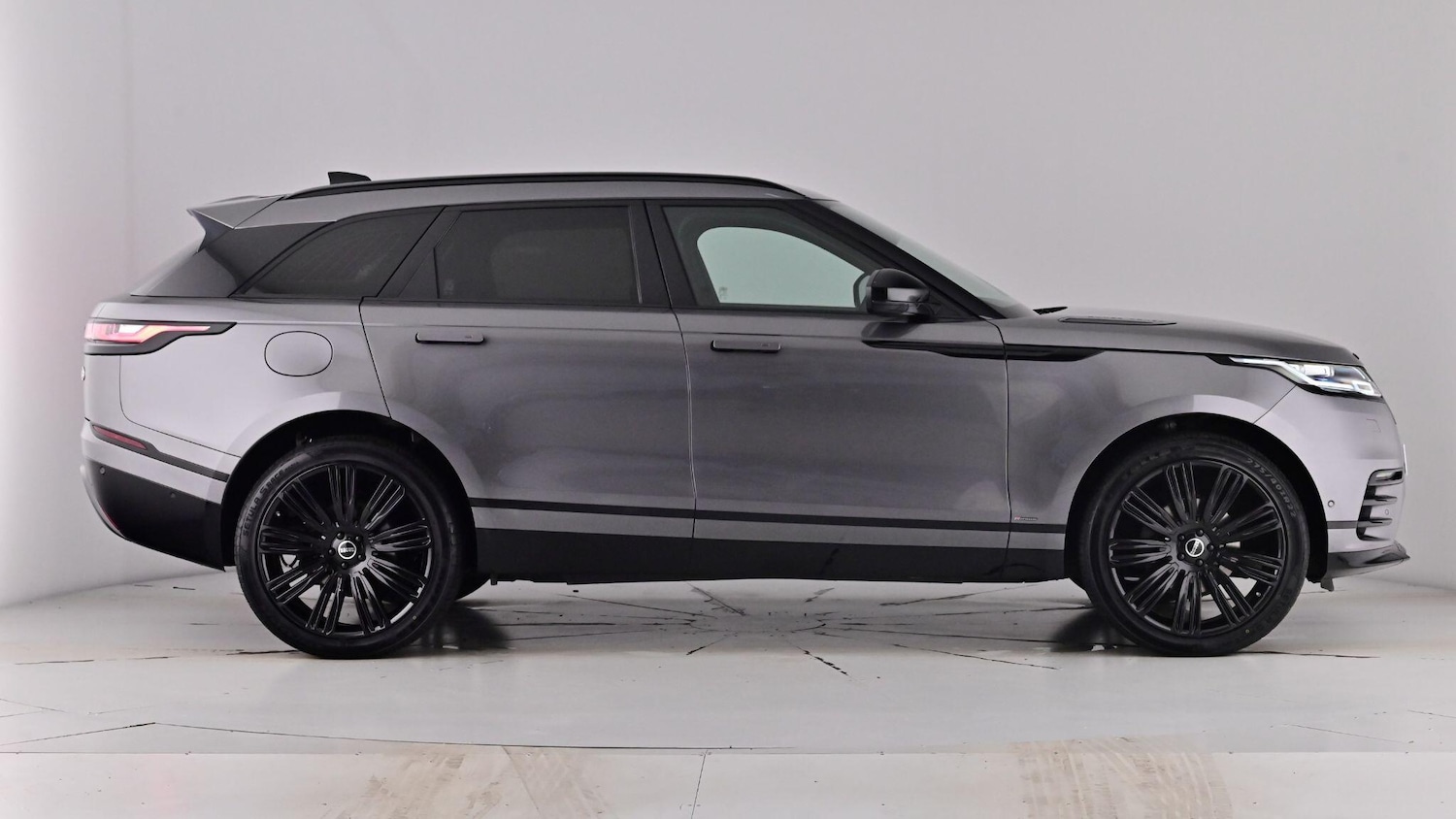 Used Land Rover Range Rover Velar 2019 for sale - 77685727: Photo 2