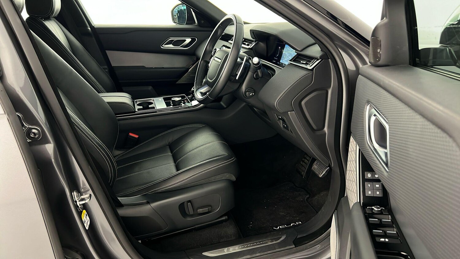 Used Land Rover Range Rover Velar 2019 for sale - 77685727: Photo 36