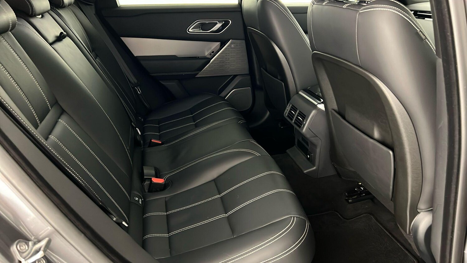 Used Land Rover Range Rover Velar 2019 for sale - 77685727: Photo 37