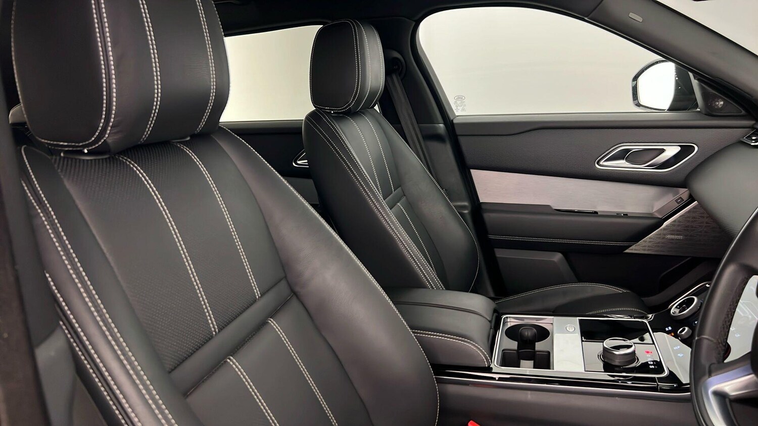 Used Land Rover Range Rover Velar 2019 for sale - 77685727: Photo 45