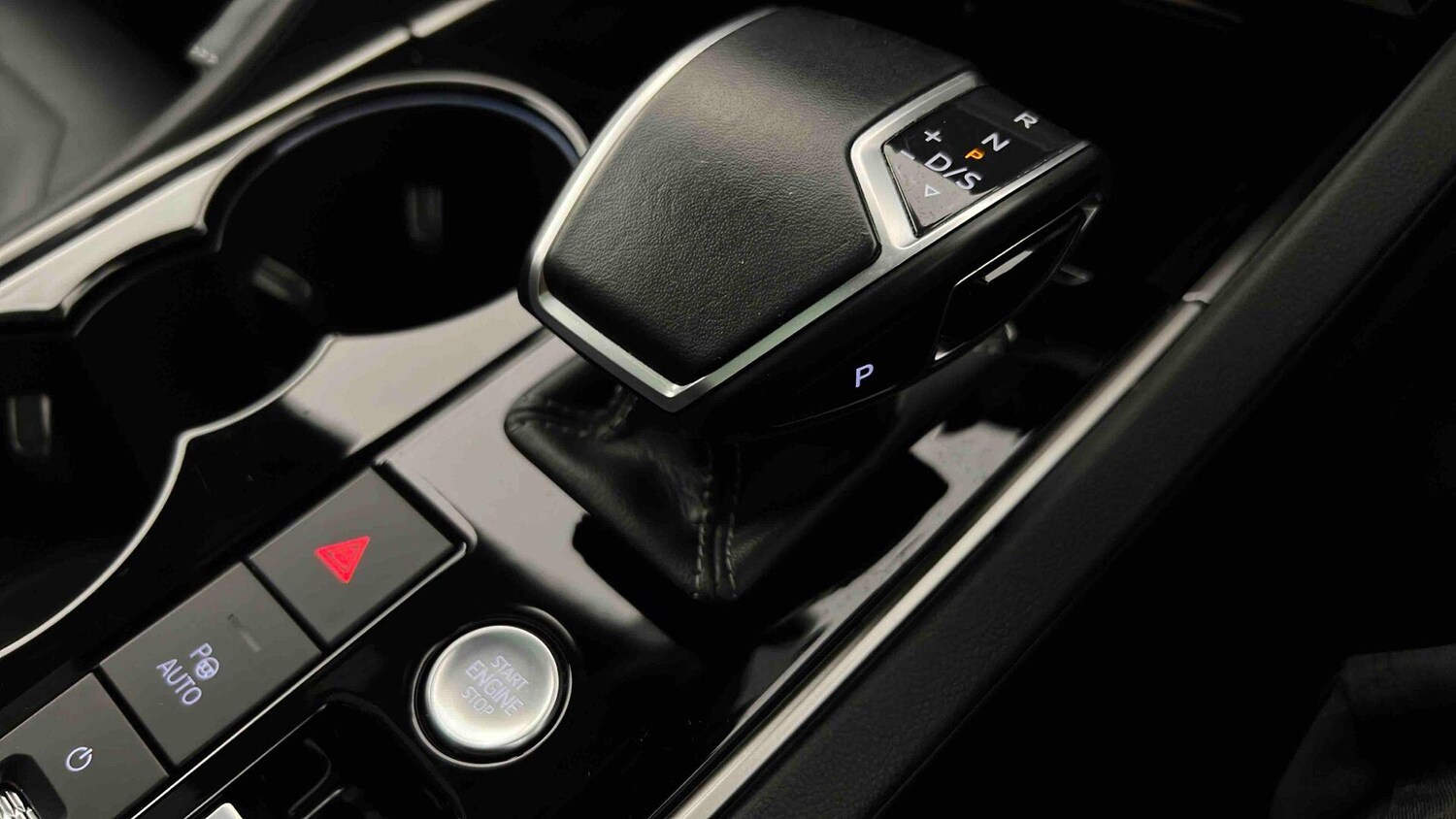 Used Volkswagen Touareg 2023 for sale - 77673886: Photo 20