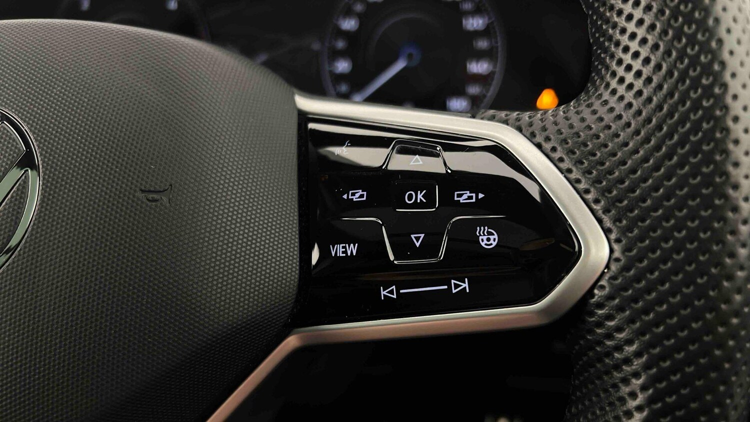 Used Volkswagen Touareg 2023 for sale - 77673886: Photo 42