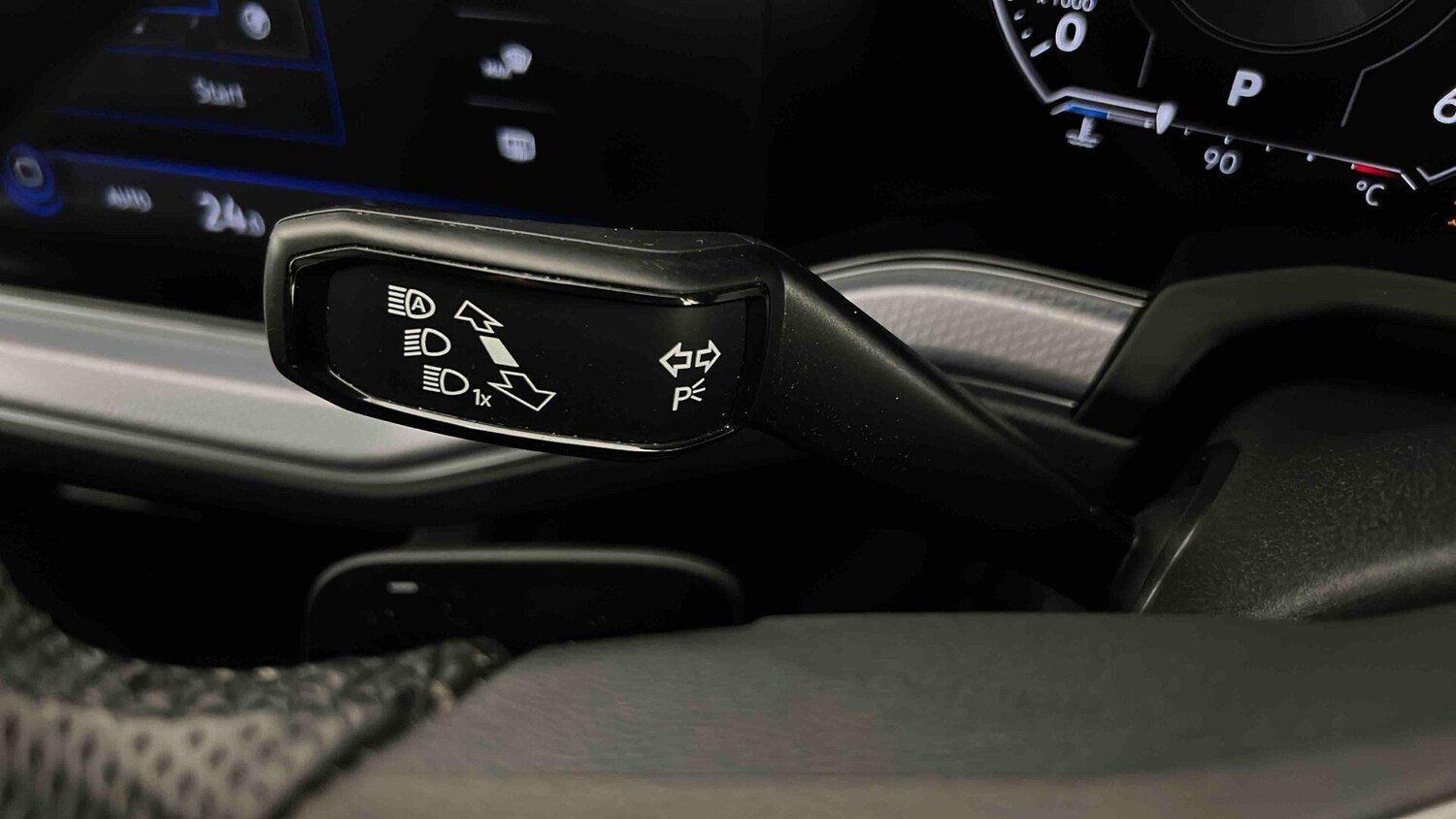 Used Volkswagen Touareg 2023 for sale - 77673886: Photo 48