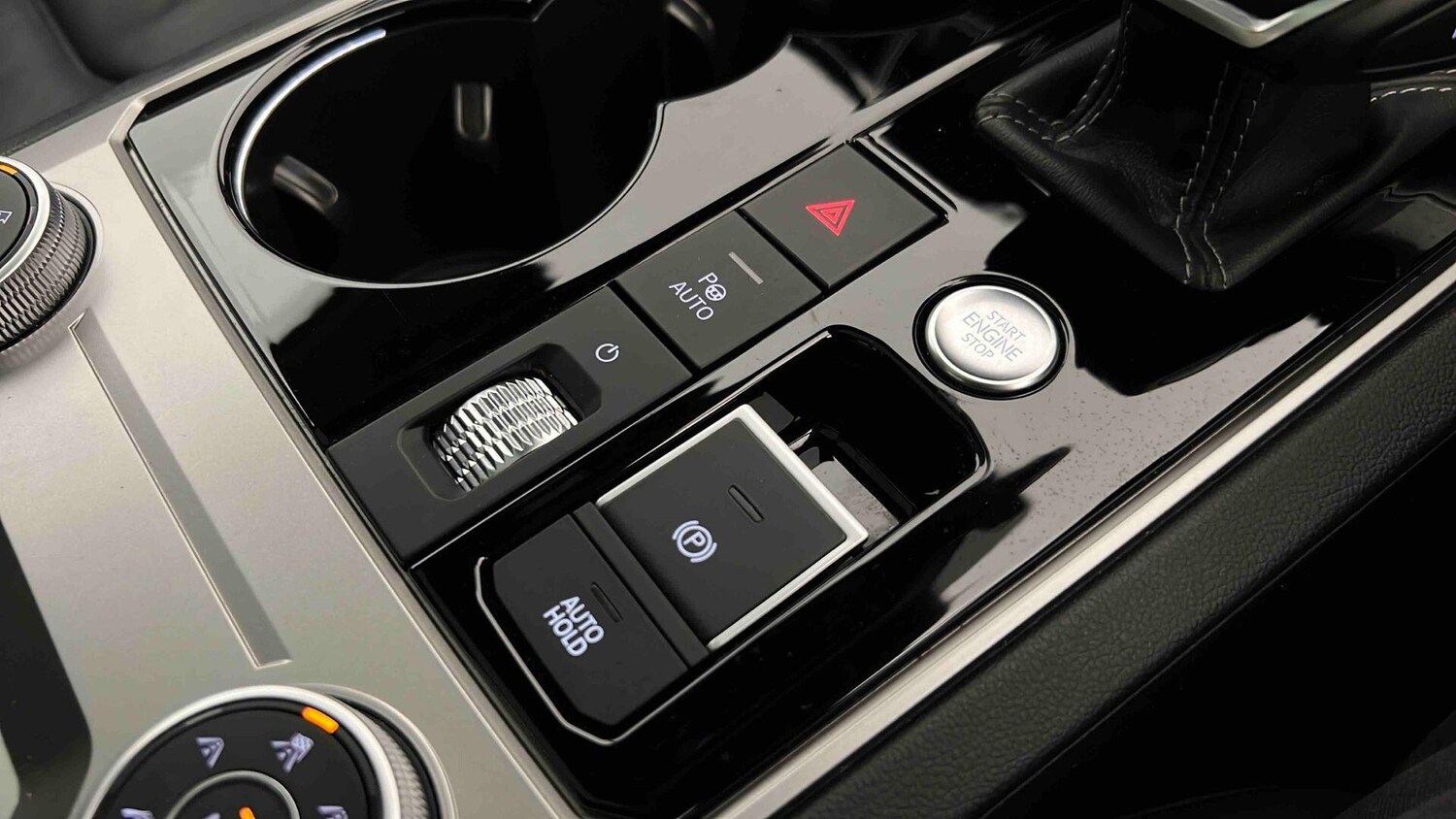 Used Volkswagen Touareg 2023 for sale - 77673886: Photo 51