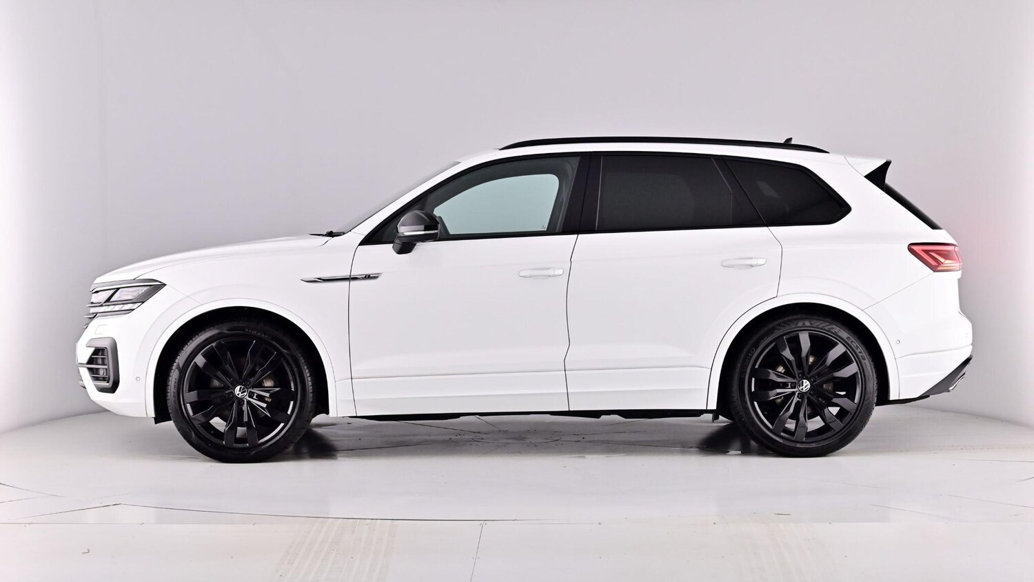 Used Volkswagen Touareg 2023 for sale - 77673886: Photo 66