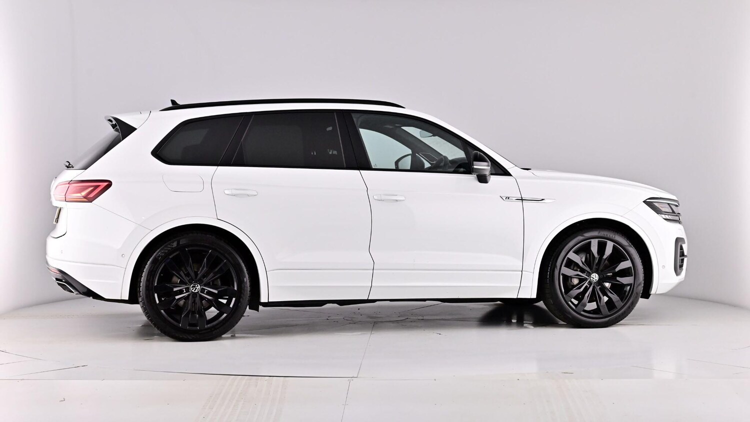 Used Volkswagen Touareg 2023 for sale - 77673886: Photo 83