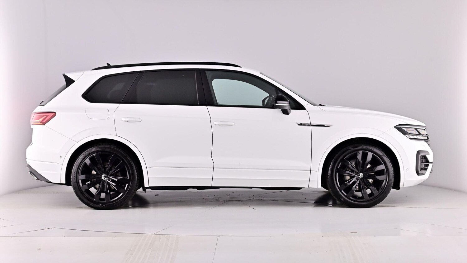 Used Volkswagen Touareg 2023 for sale - 77673886: Photo 84