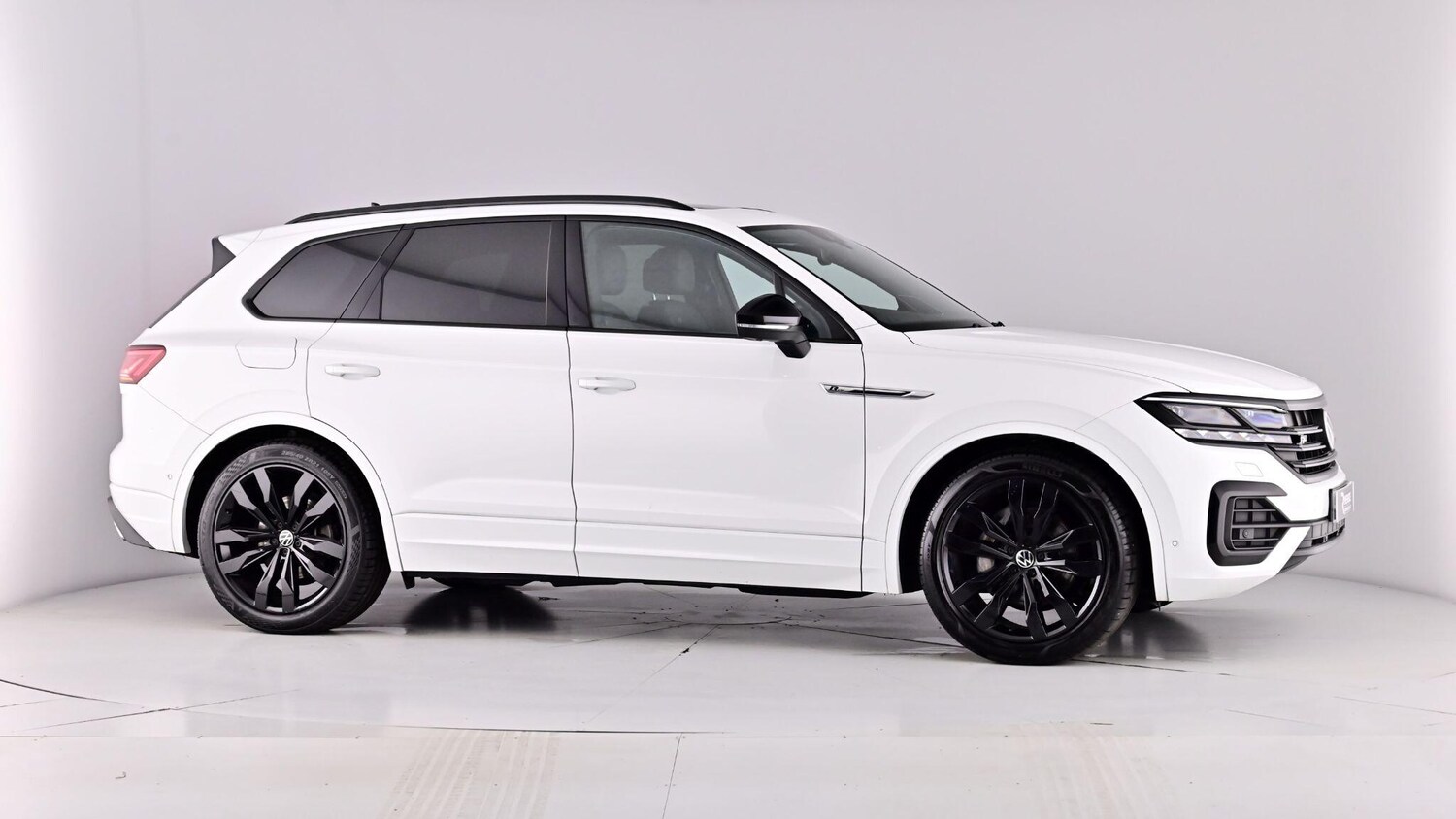 Used Volkswagen Touareg 2023 for sale - 77673886: Photo 86