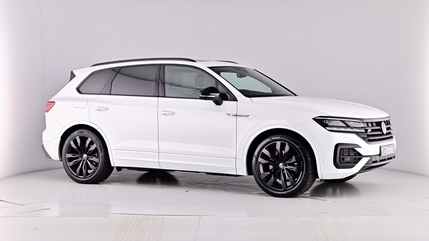 Used Volkswagen Touareg 2023 for sale - 77673886: Photo 87