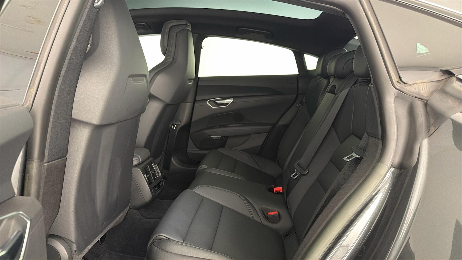 Used Audi e-tron GT 2022 for sale - 78179808: Photo 11