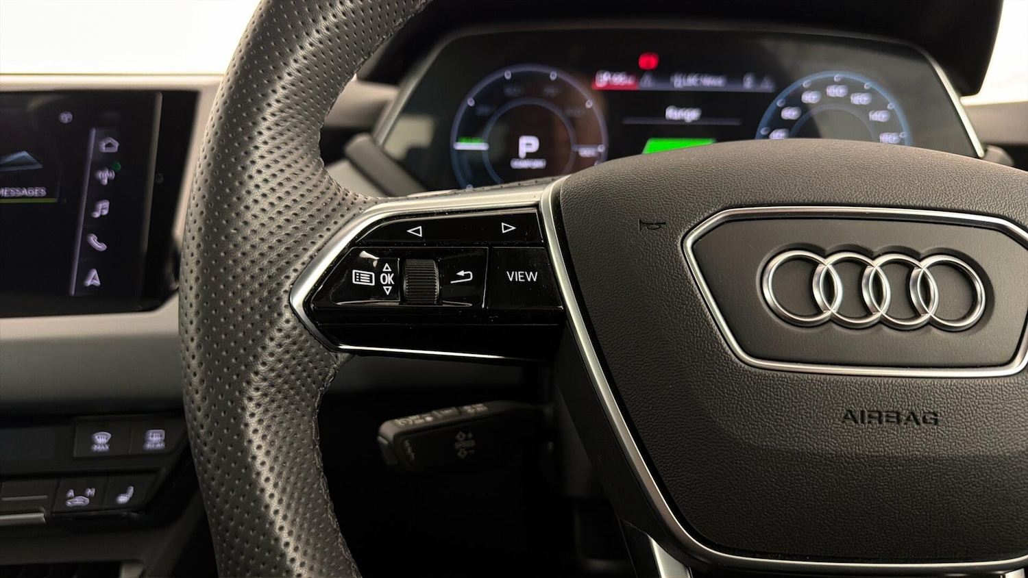 Used Audi e-tron GT 2022 for sale - 78179808: Photo 17