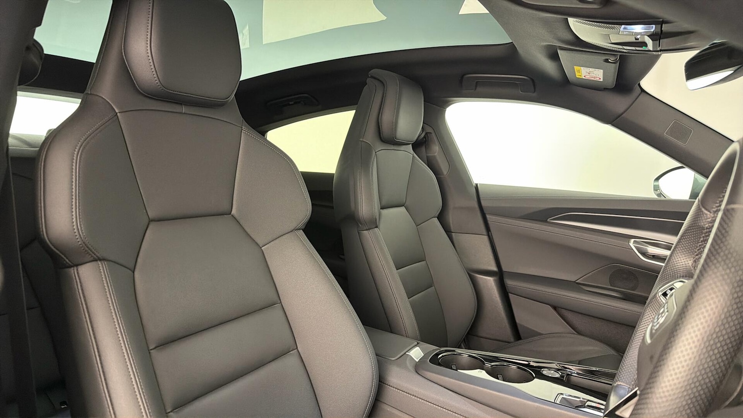 Used Audi e-tron GT 2022 for sale - 78179808: Photo 31