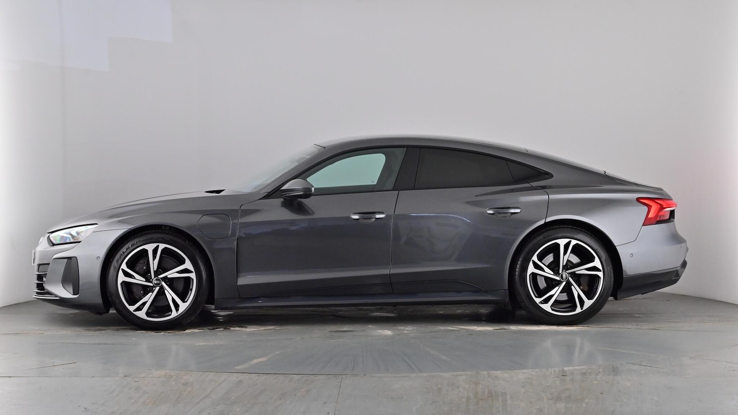 Used Audi e-tron GT 2022 for sale - 78179808: Photo 51