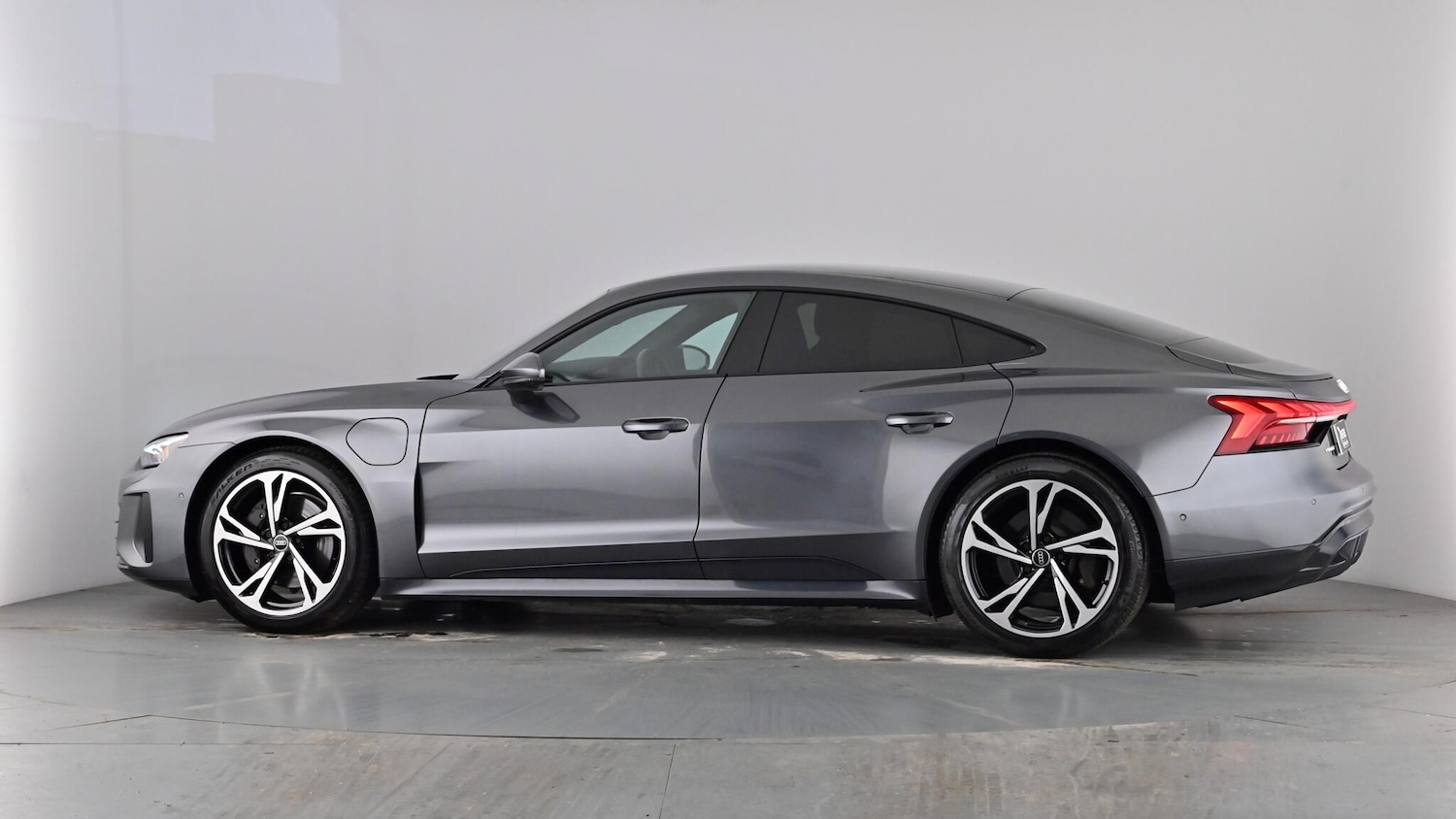 Used Audi e-tron GT 2022 for sale - 78179808: Photo 53