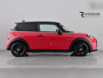 Used MINI Hatch 2021 for sale - 76404730: Photo