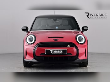 Used MINI Hatch 2021 for sale - 76404730: Photo