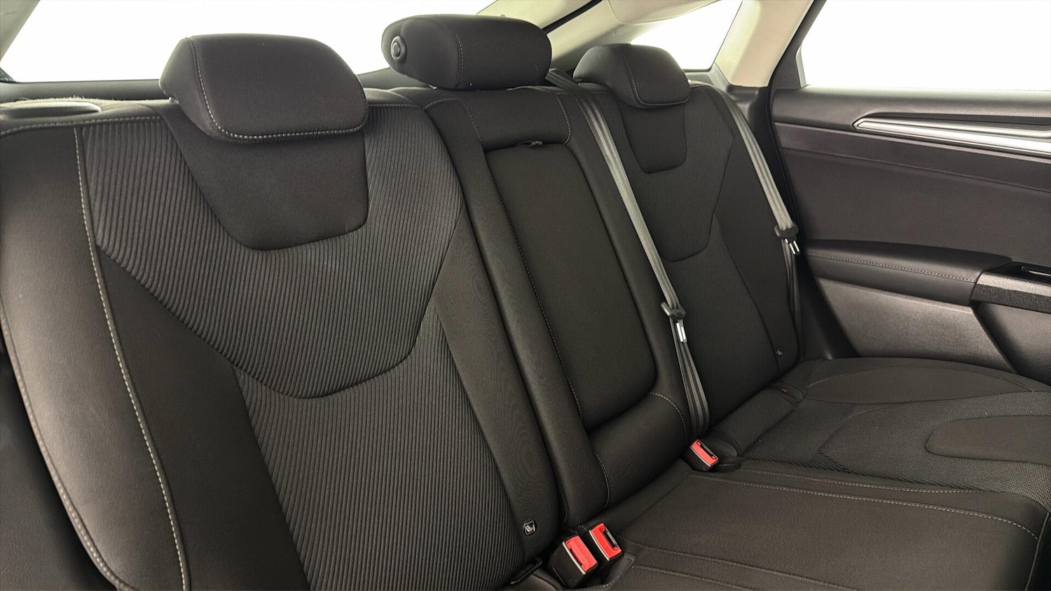 Used Ford Mondeo 2017 for sale - 77995076: Photo 27