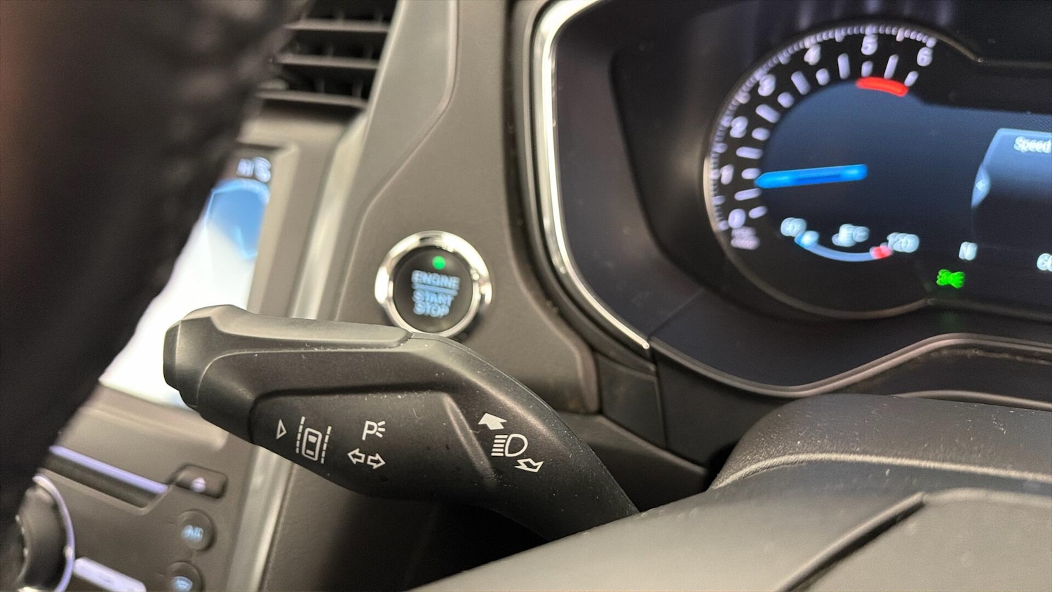 Used Ford Mondeo 2017 for sale - 77995076: Photo 31