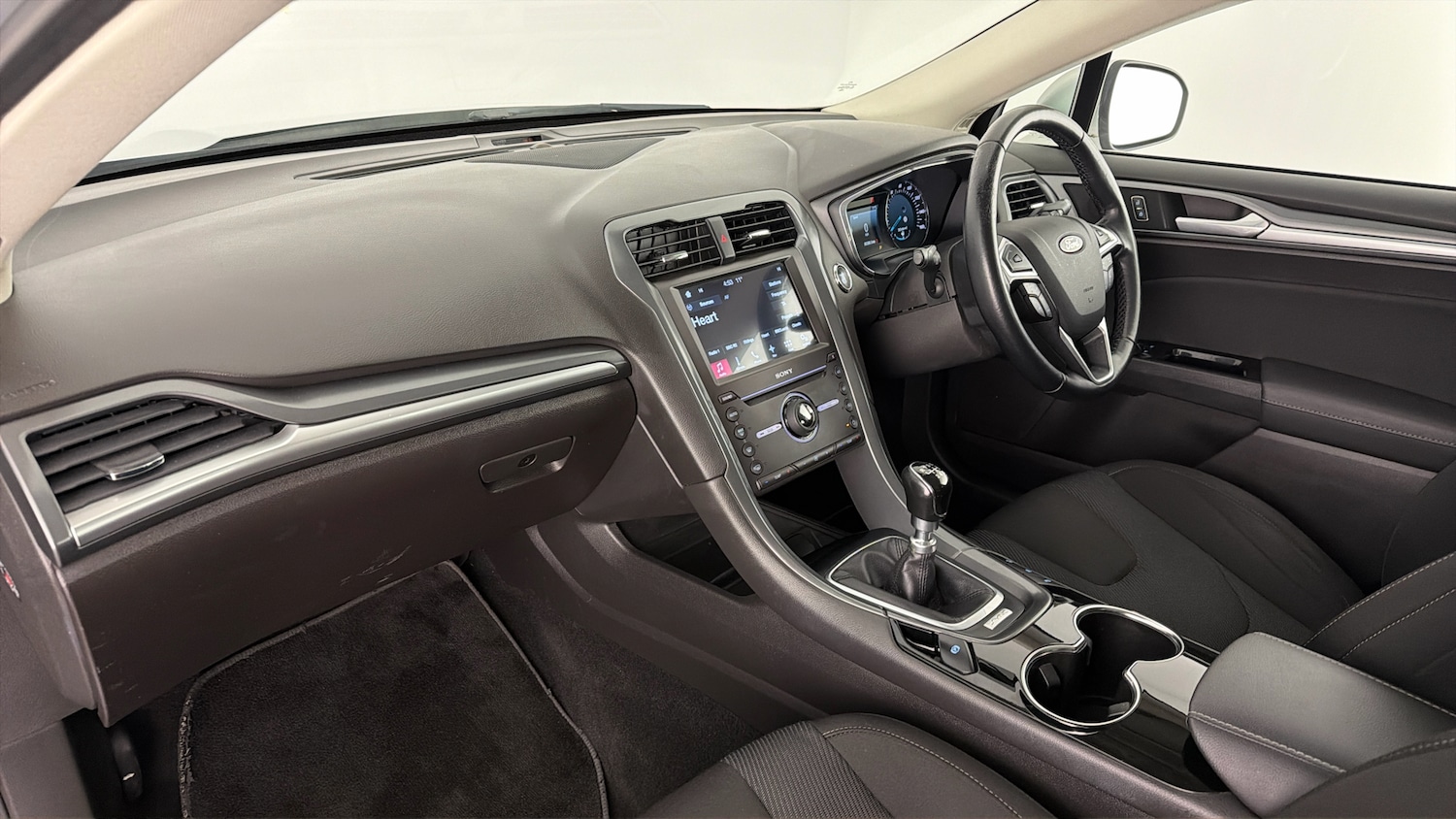 Used Ford Mondeo 2017 for sale - 77995076: Photo 8