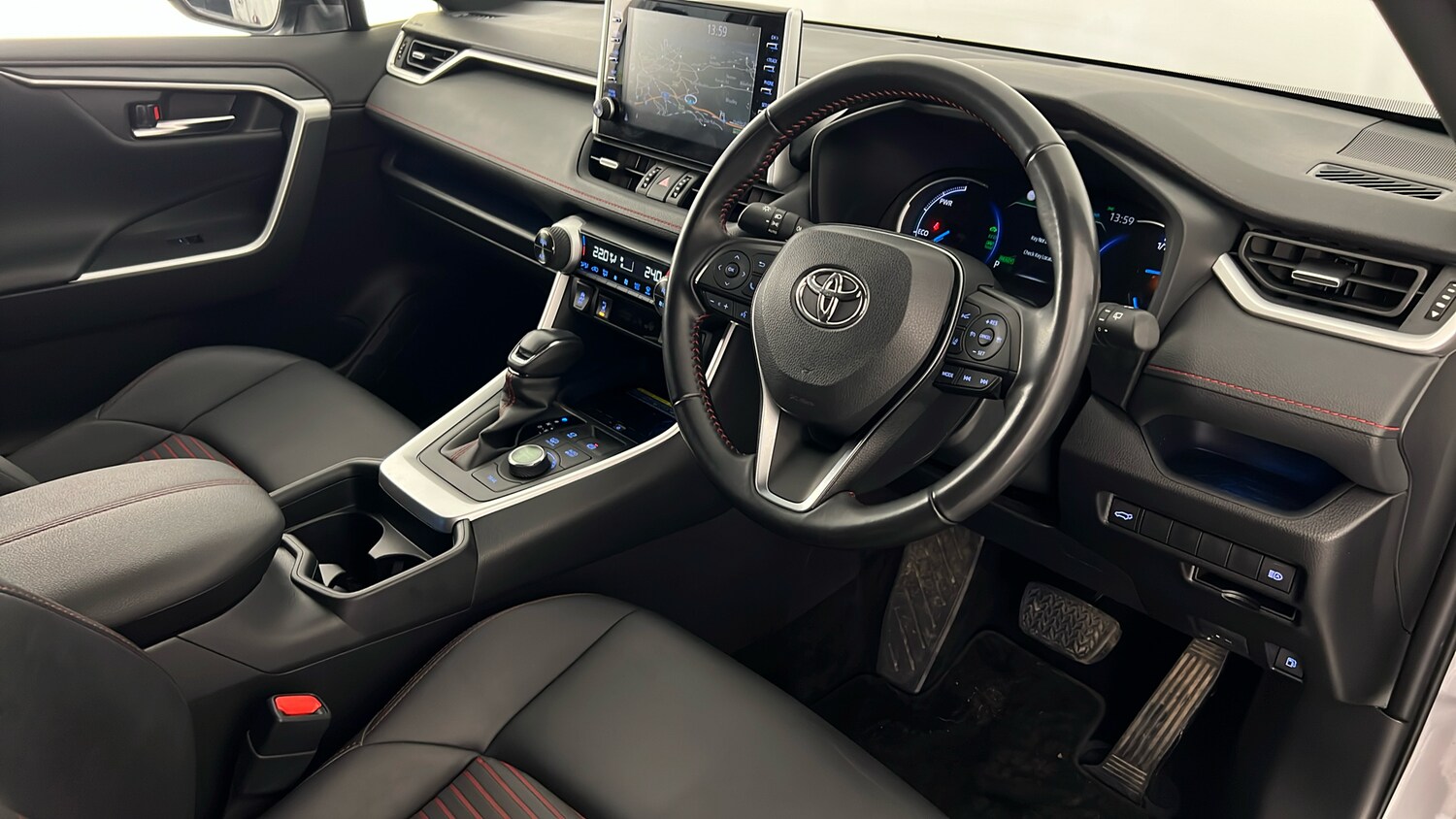 Used Toyota RAV4 2021 for sale - 76241504: Photo 14