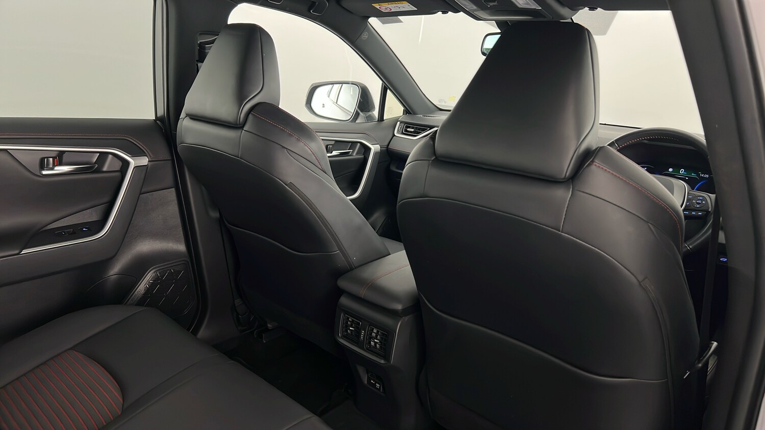 Used Toyota RAV4 2021 for sale - 76241504: Photo 30