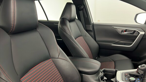 Used Toyota RAV4 2021 for sale - 76241504: Photo 33