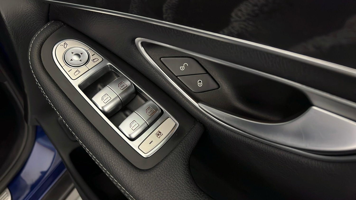 Used Mercedes-Benz GLC 2017 for sale - 77285644: Photo 33