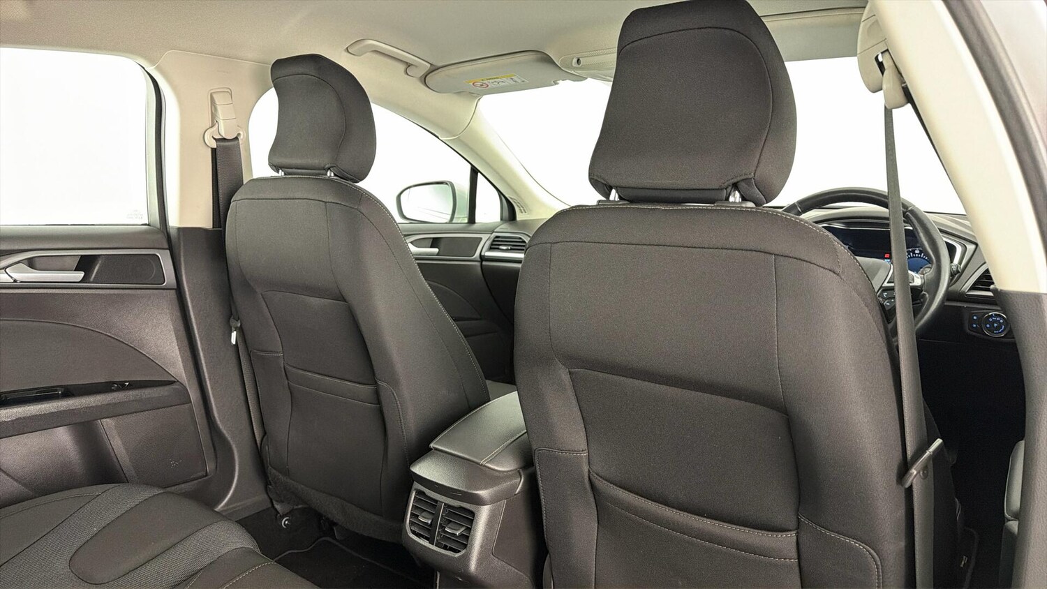 Used Ford Mondeo 2017 for sale - 77706351: Photo 28